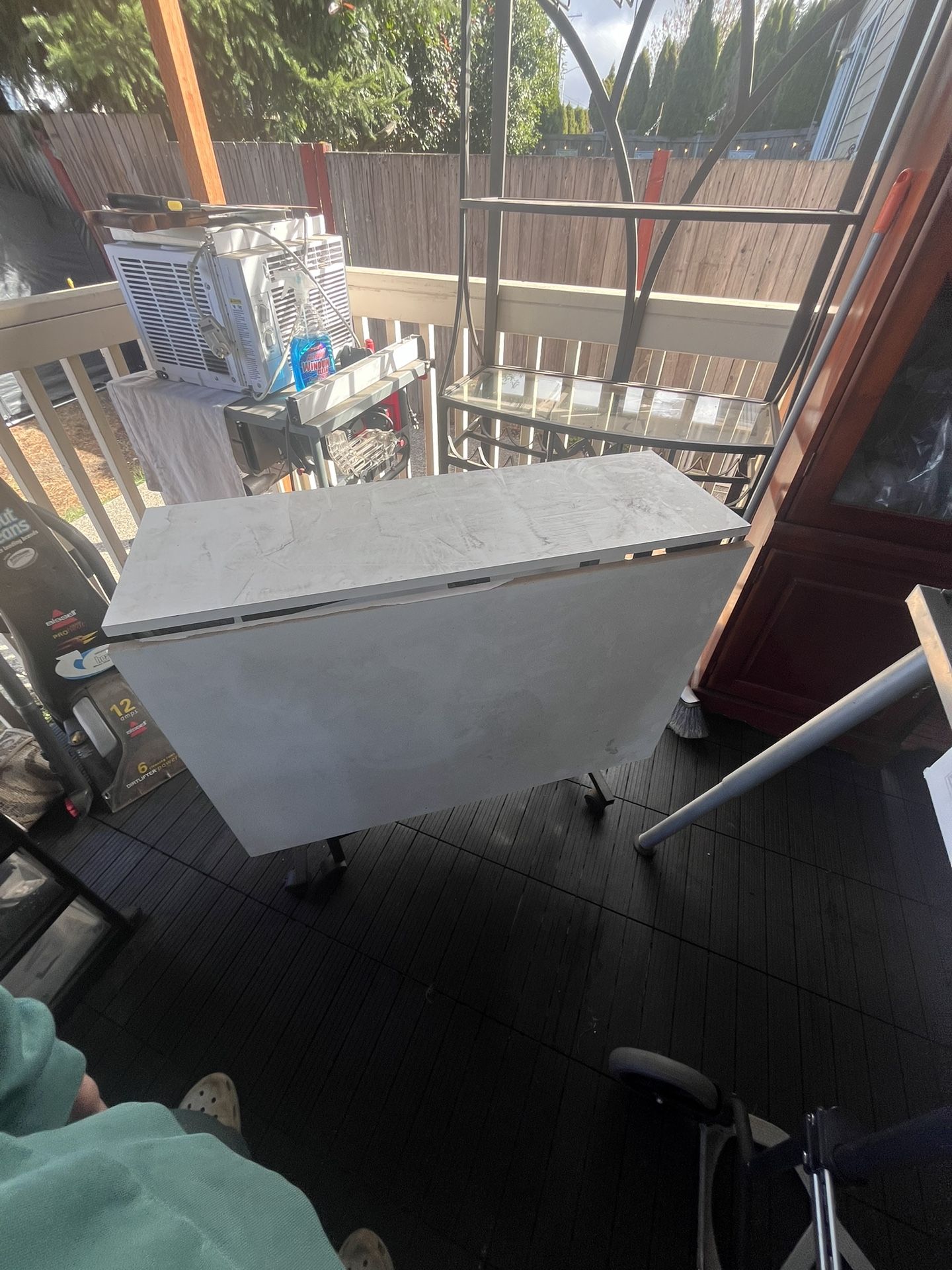 Free Table