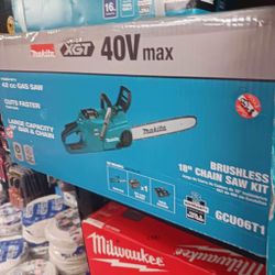 Makita New Kit 40v Chain Saw , Battery And Charger 