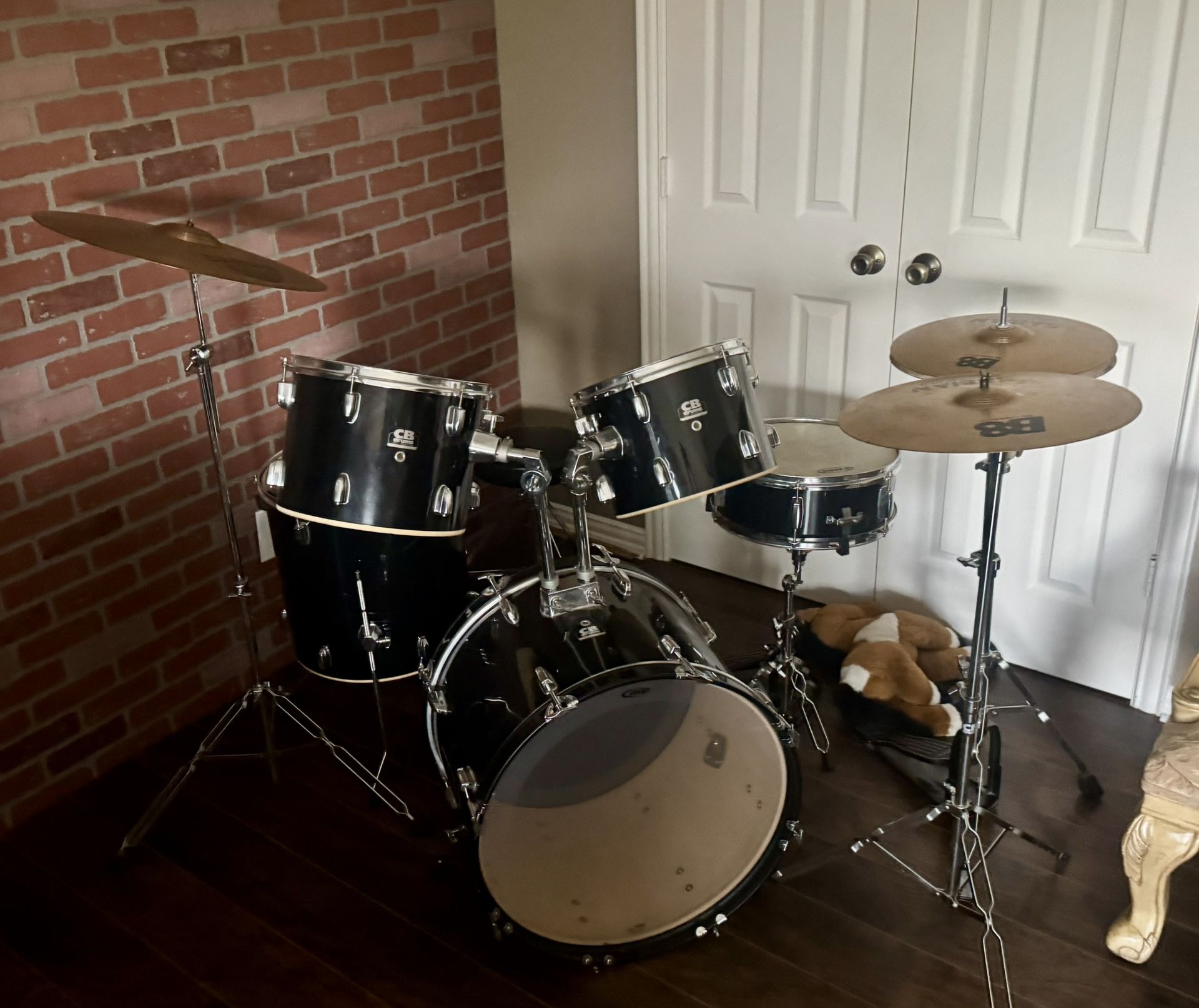 Full drum set!!