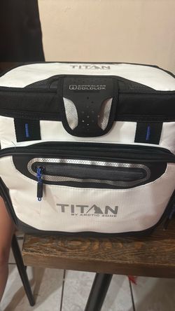 Titan by Arctic Zone Zipperless ColdLok Cooler Bag
