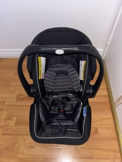 Graco New Born Car Seat