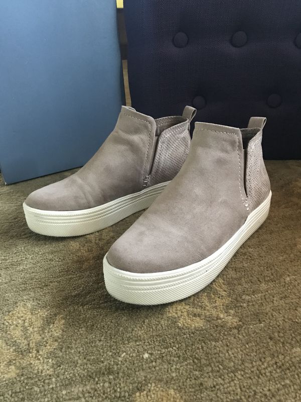 Universal Thread 6 Taupe Shoes Boots Sued for Sale in San