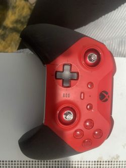 Xbox Elite Wireless Controller Series 2 (Missing Joystick Caps)