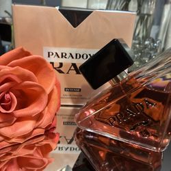 Prada  Perfume 