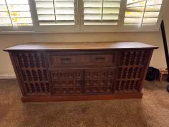 Credenza