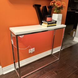 White lacquer Console Table