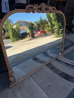 VANITY MIRROR