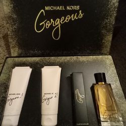 Michael Kors Gorgeous! Eau de Parfum 4PC Womens Perfume Gift Set