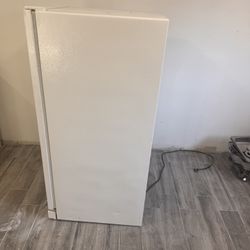 Frigidaire freezer