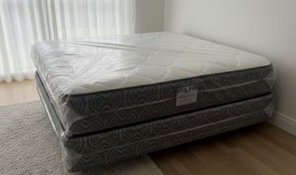 Brand New King Size Mattress ONLY Factory Sealed
