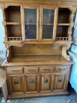 Free dining room set/canby