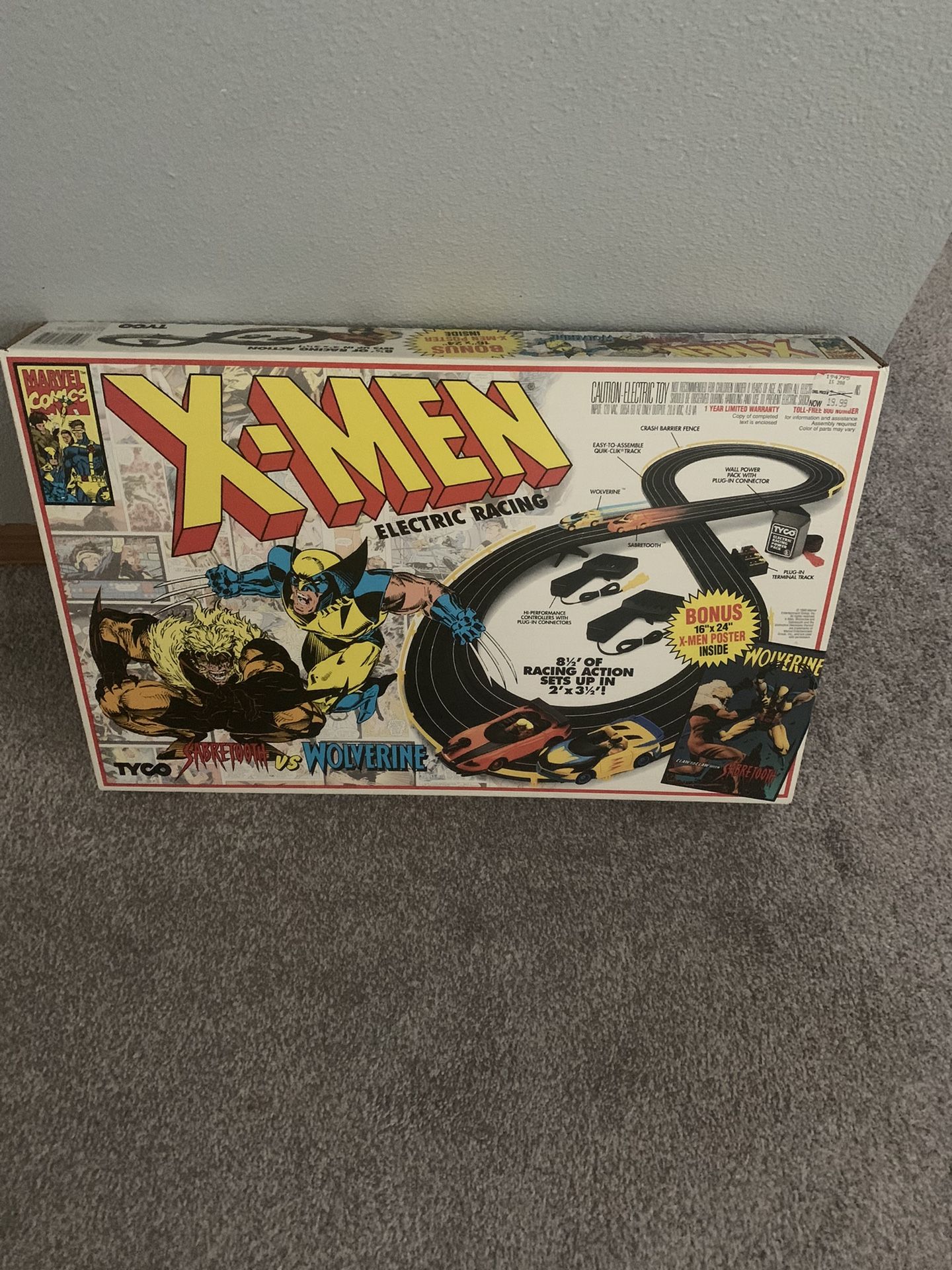 1994 Marvel X-Men Wolverine vs Sabretooth Slot Car Set Tyco