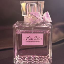 Women’s Cologne/perfume