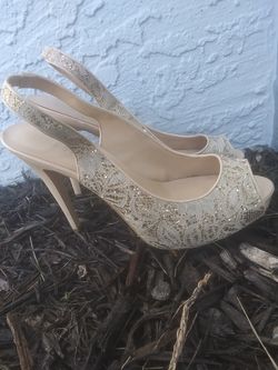 Beige and gold guess stilettos size 10m