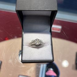 10k Diamond Ring