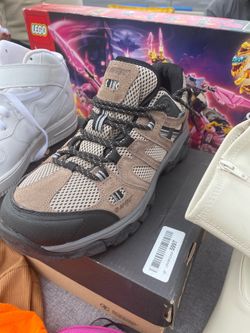 Hi-tech boots