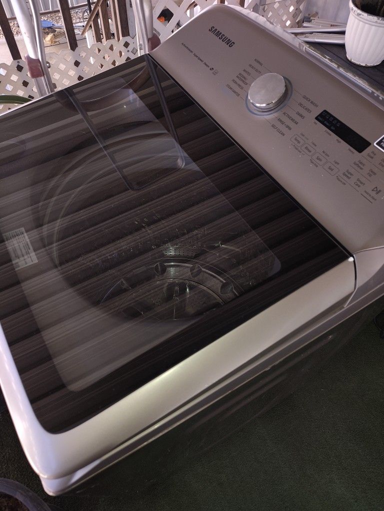 Washer In Great Working Condition 