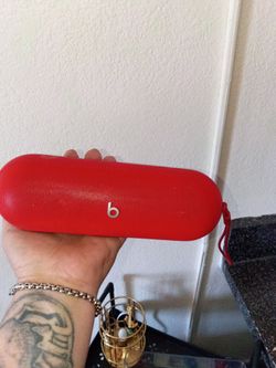 Beats pill wireless speaker