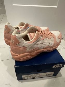 ASICS Gel- Kayano size 11