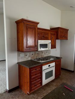 Stove top, oven and microwave