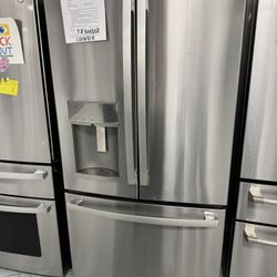 GE Profile 22 Cu.ft Counter Depth Refrigerator 