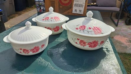 Vintage Uniware Pink Floral Opal Glass Nesting Bowls with Lids, Set of 3 - Not Firm on Price, Open to Fair Offers