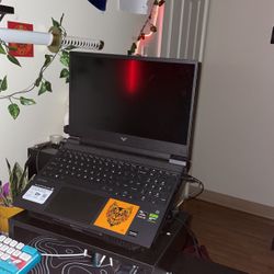 Gaming Laptop ( Hp Victus )