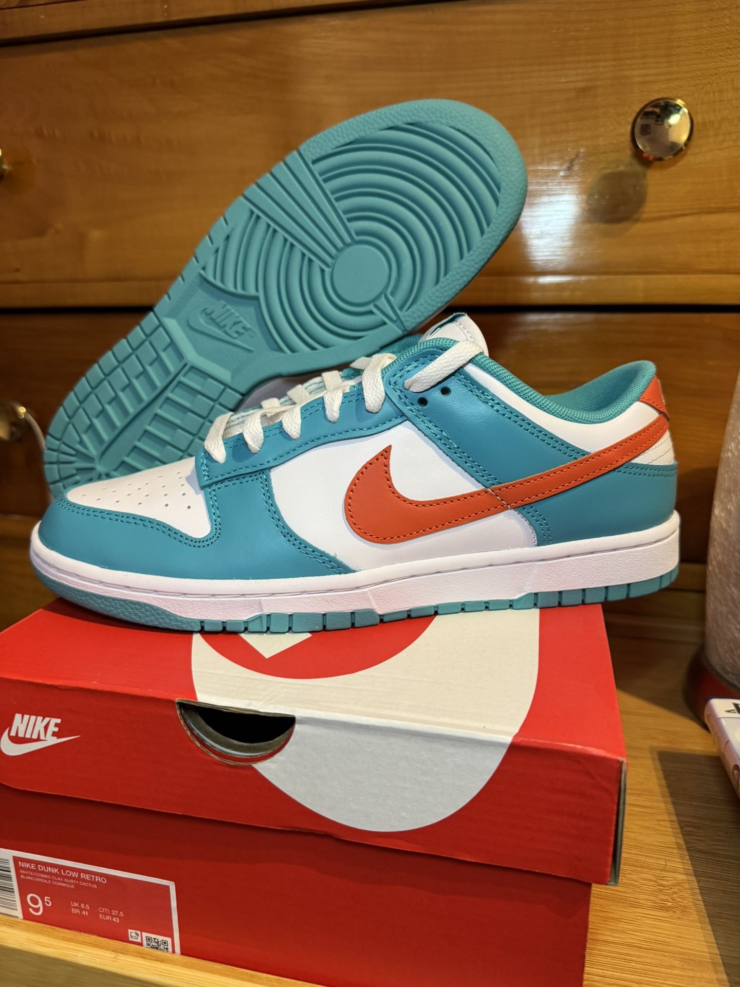 DS Nike Dunk Low ‘Miami’ Sz 9.5
