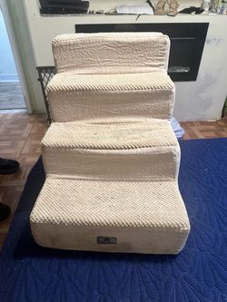 Pet Stairs 4-Step Foam Dog Steps