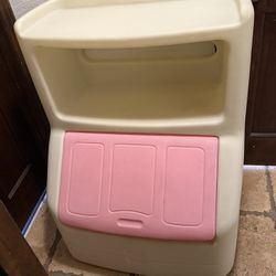 Step2 Bookshelf Toy Case