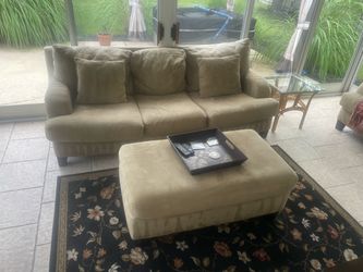 Sunroom Couch Loveseat and Ottoman
