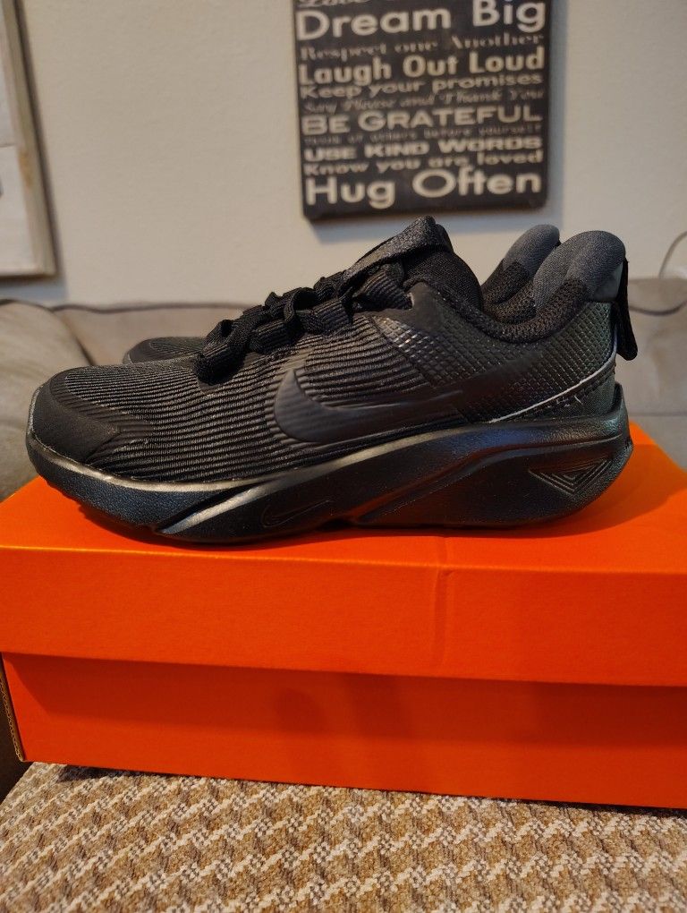 Boys Nikes