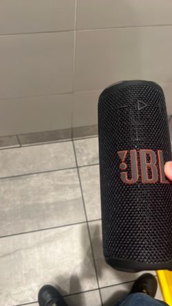 Jbl speaker grip 3