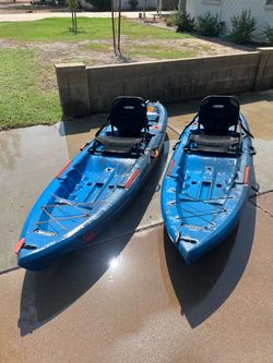 Lifetime Teton angler kayak with chute paddle and lifevest