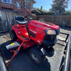CRAFTSMAN T110 42-in 17.5-HP Gas Riding Lawn Mower