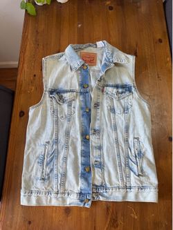 Levi’s Vest