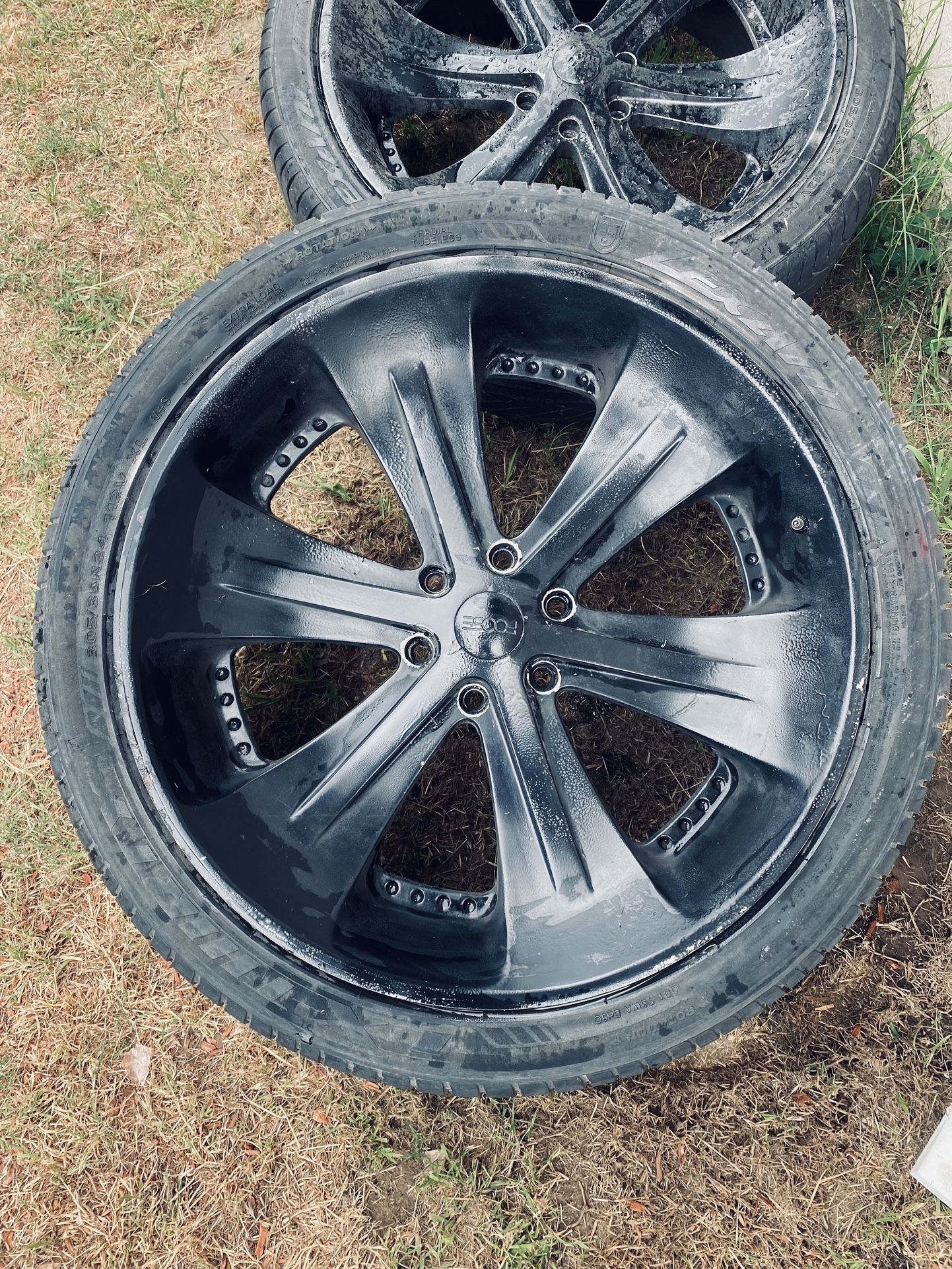 24’ Inch Foose Spark 6Rims . Only 3 Black Rims