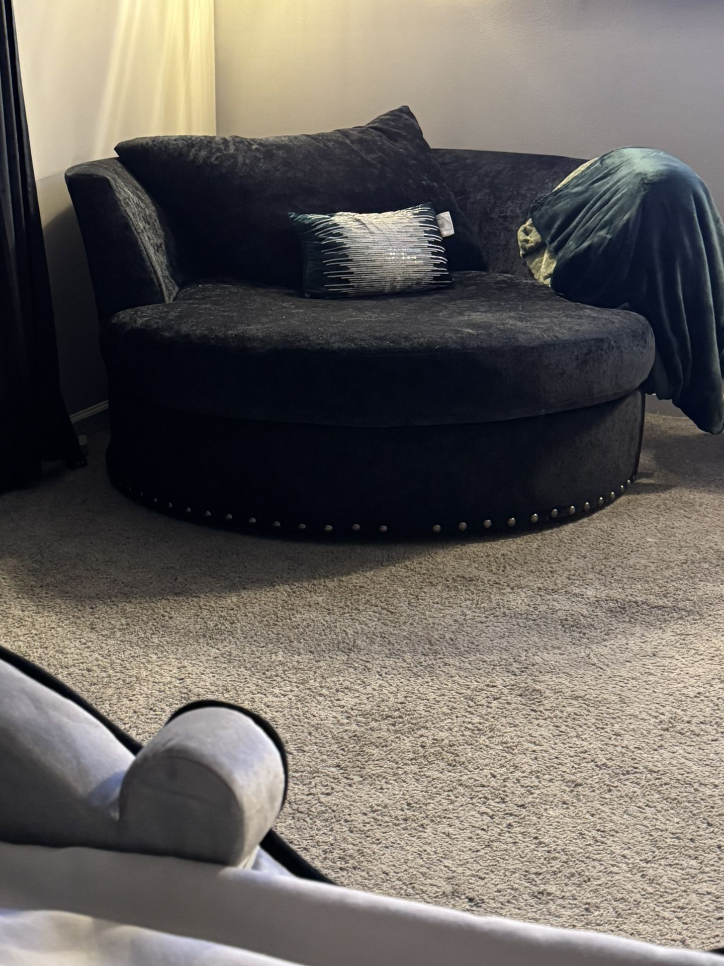 Circle Barrel Chair
