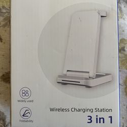 3 In 1 Wireless Charging Station 