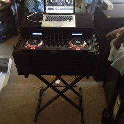DJ System Numark Mixdeck Quad 