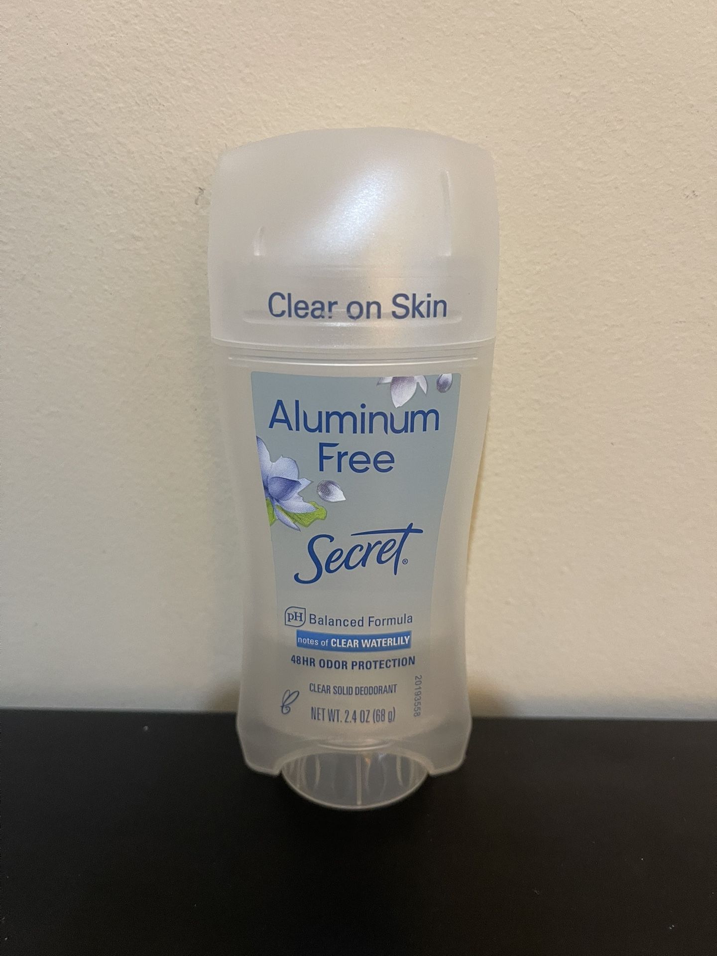 Secret Aluminum Free Deodorant Clear Solid, Waterlily, 2.4 oz