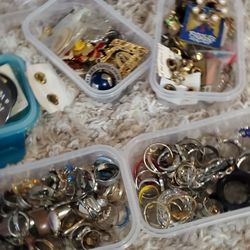 Tons Of Costume Jewelry! 600  Takes All!