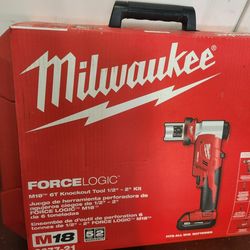 Milwaukee Force Logic Knockout Kit