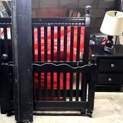 Twin Bed Frame Black, Nightstand & Lamp Lot