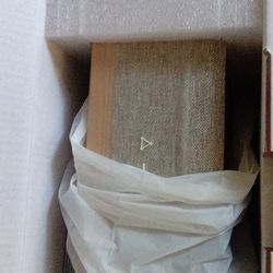 Wireless bamboo speaker