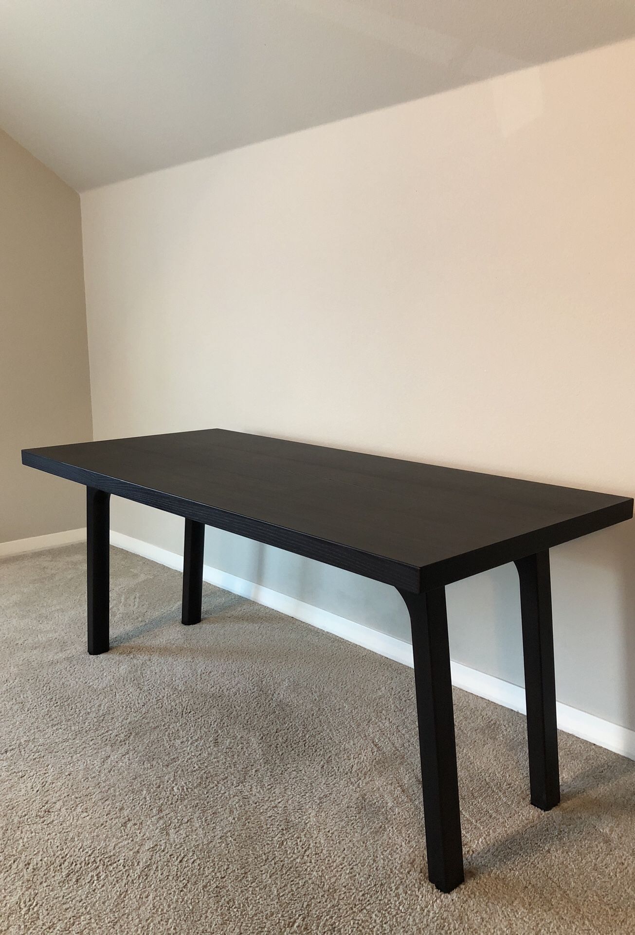 Västanby table deals