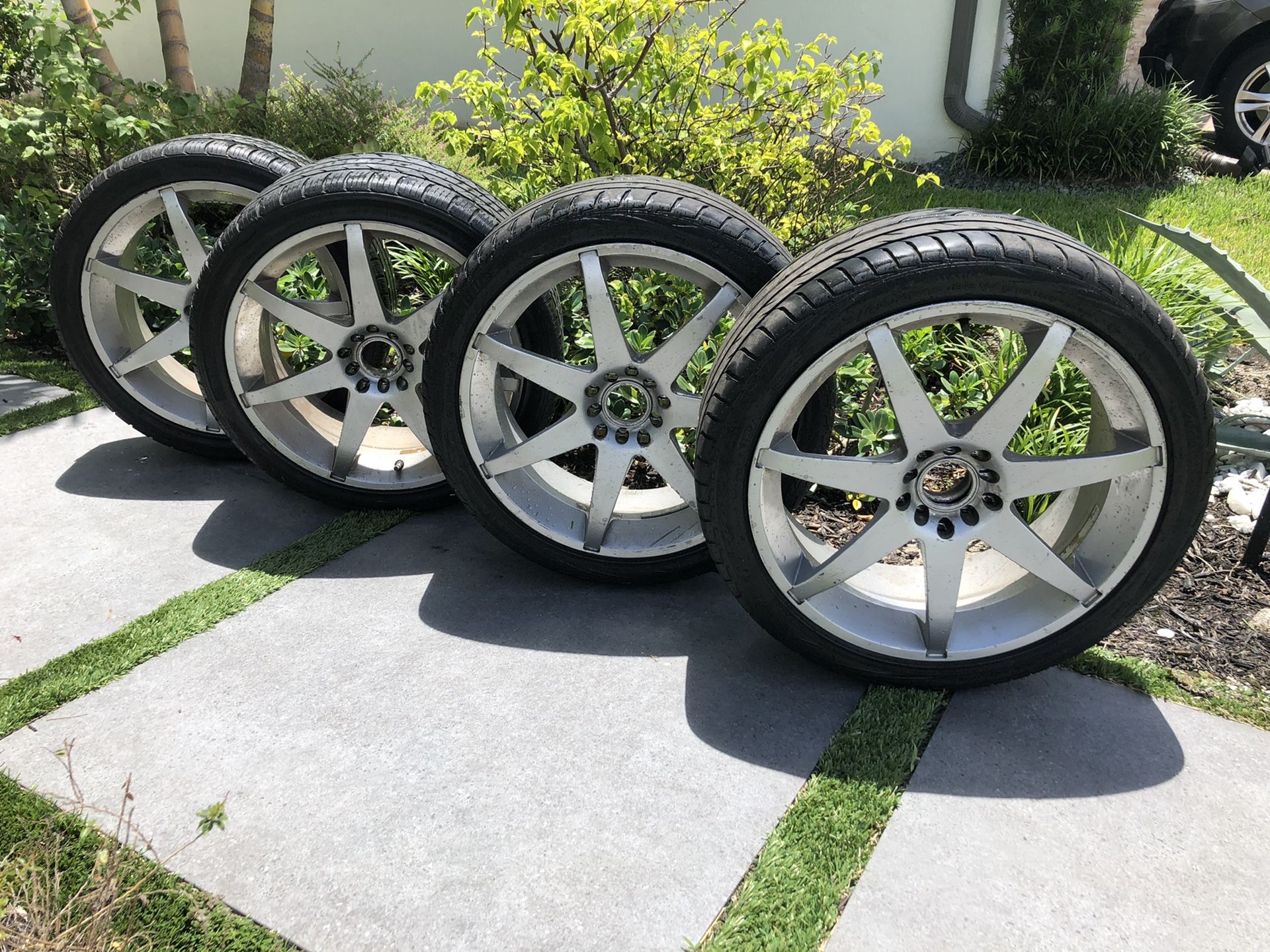 (4) Used tires and rims - 225/40R18 for Sale in Lake Worth, FL - OfferUp