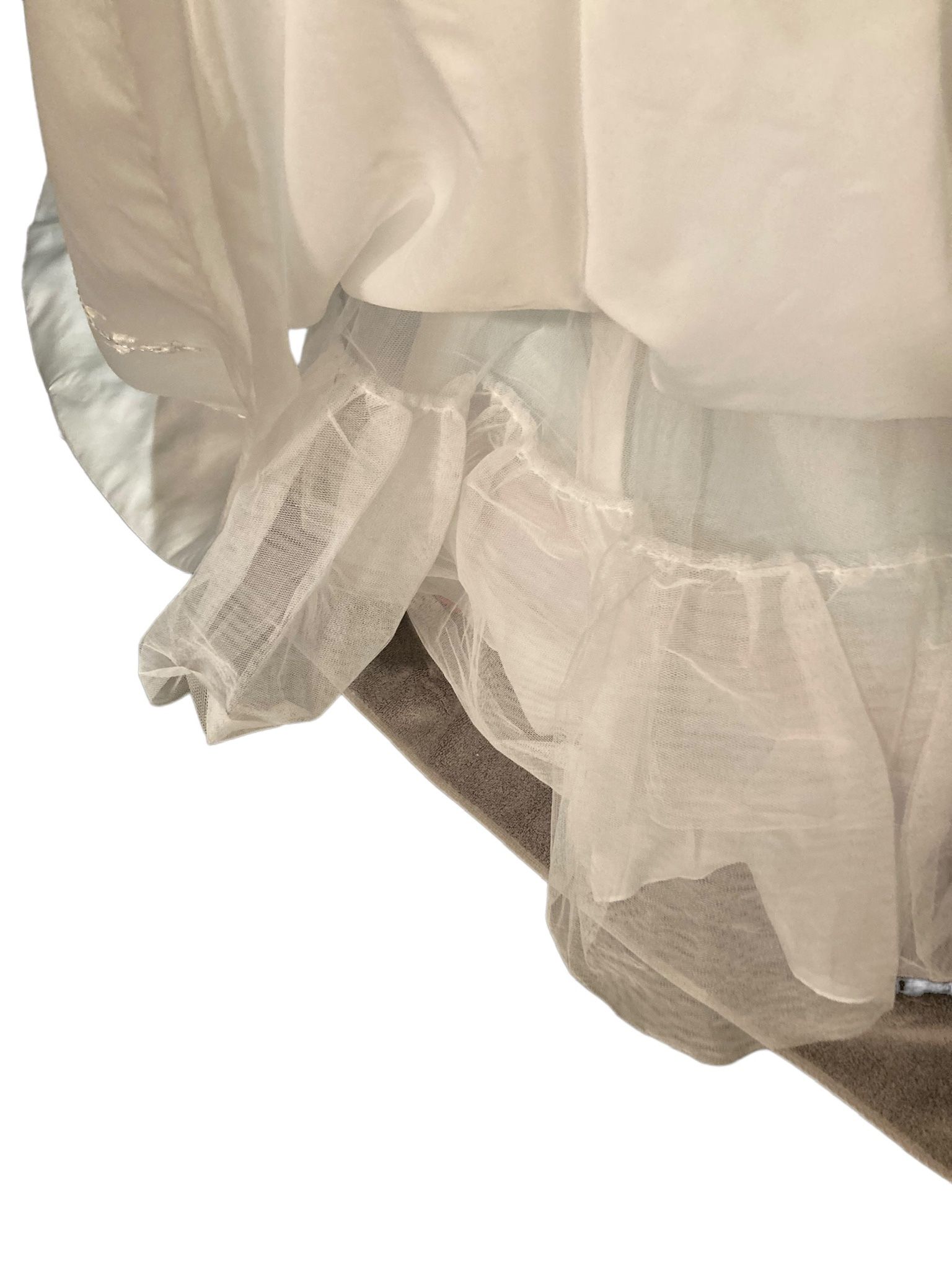 Wedding Dress Size 6 Long 90” Train