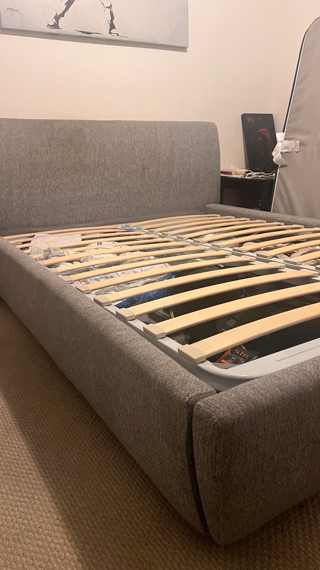 Queen Size Bed With Lid For Under storage