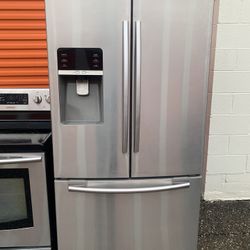 SAMSUNG STAINLESS STEEL REFRIGERATOR 